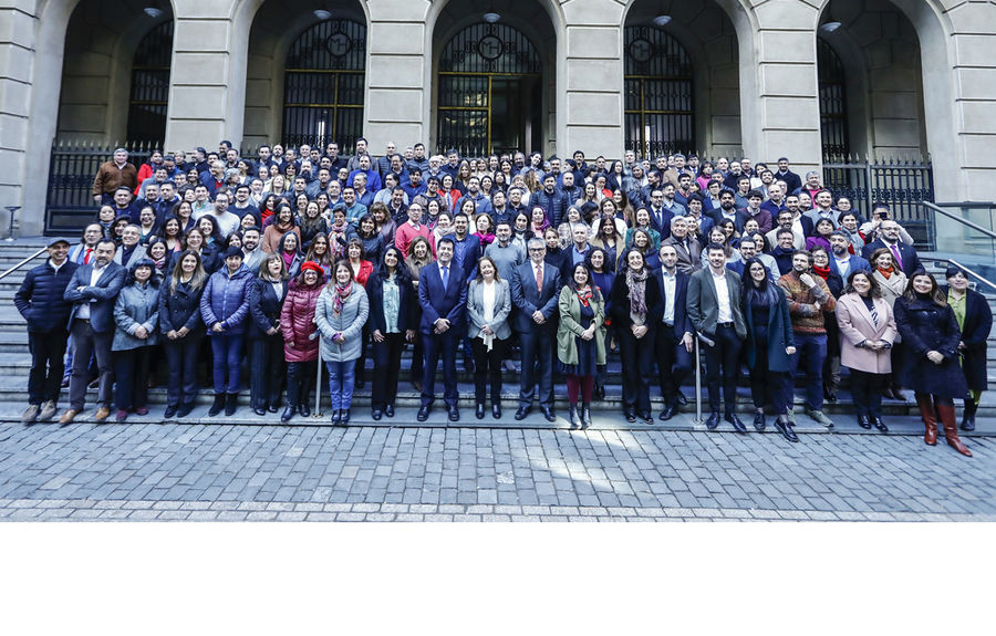 Aniversario 96: Conoce al equipo de la Dirección de Presupuestos